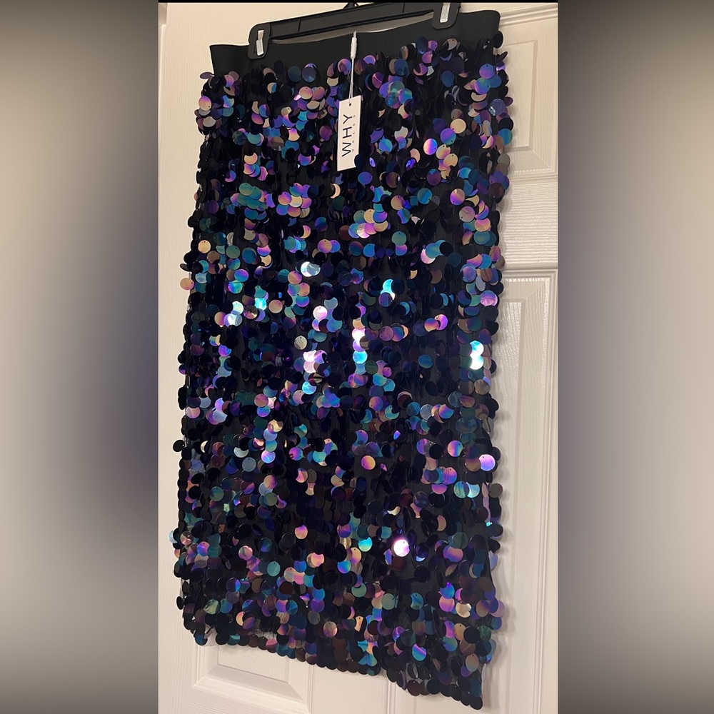 Beautiful iridescent skirt size extra-large